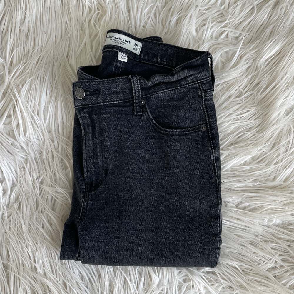 Women’s Abercrombie & Fitch Jeans